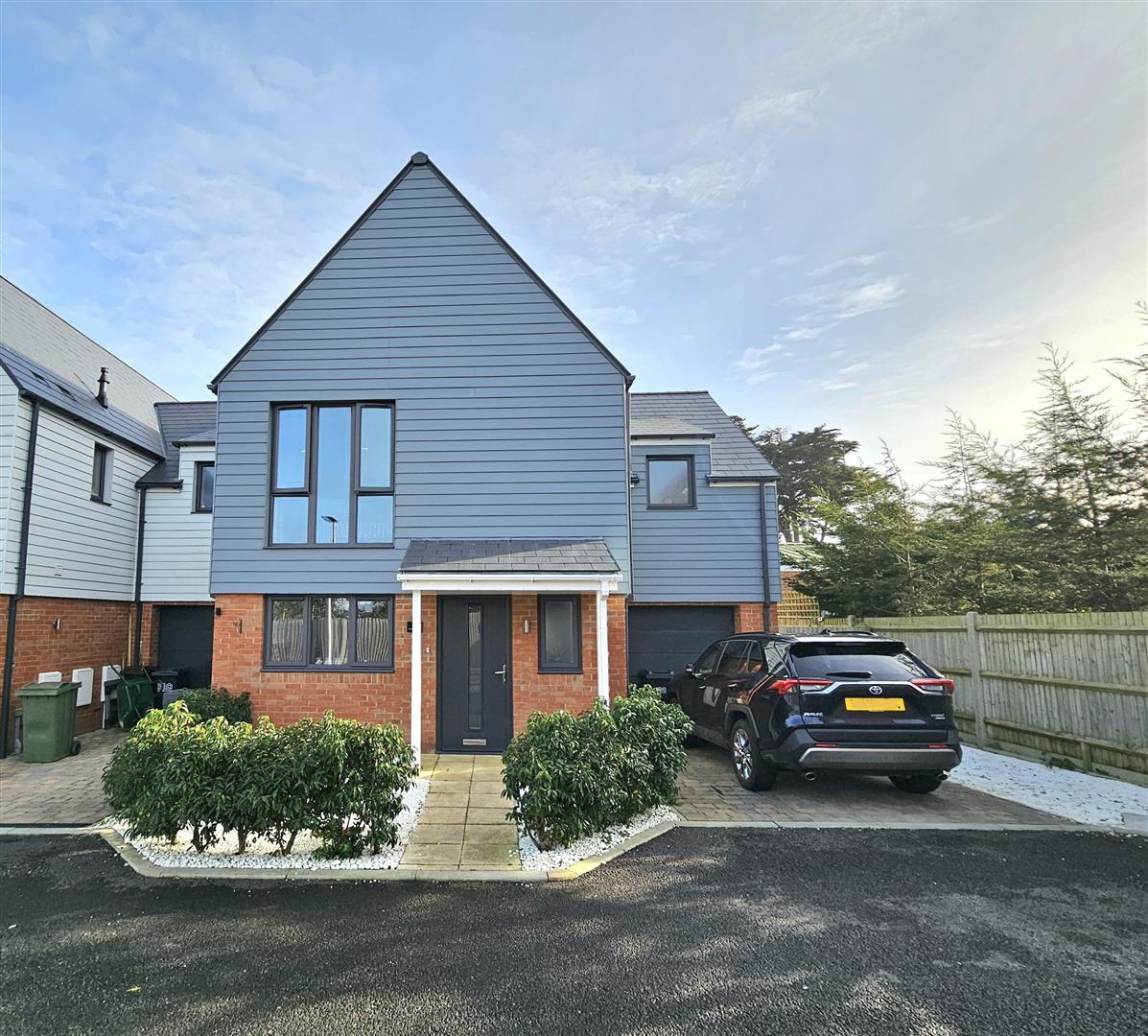 Properties For Sale/ Rent Hastings, Bexhill, Eastbourne